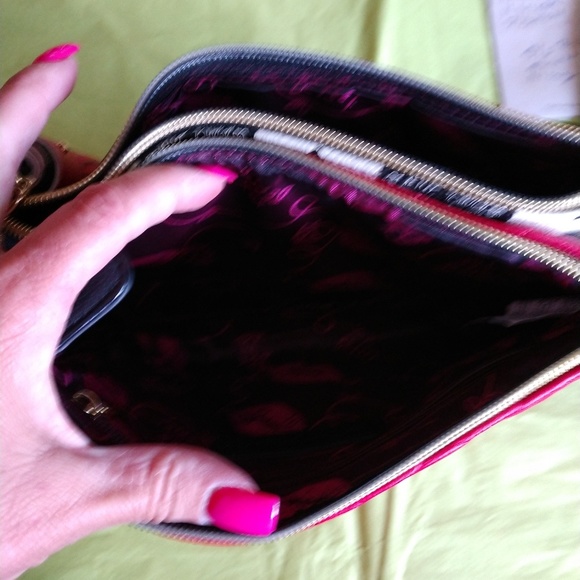 Super cute black white and red Betsey Johnson cros - Picture 7 of 7